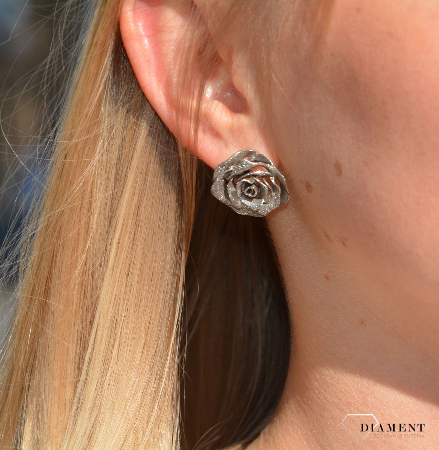 Kolczyki srebrne koła Fope✓ Biżuteria srebrna✓ Kolczyki srebrne róże Damskie w Sklepie z Biżuterią zegarki-diament.pl✓Piękne i Eleganckie Kolczyki dla Kobiet.jpg